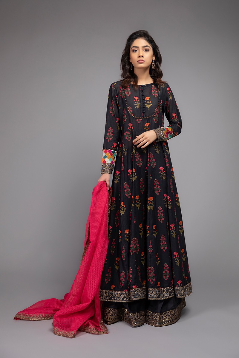 /2020/05/mariab-eid-collection-suit-charcoal-grey-dw-ef20-10-image1.jpeg