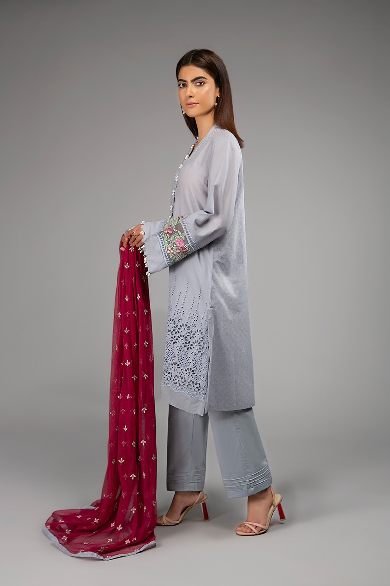 /2020/05/mariab-eid-collection-suit-lilac-dw-ef20-21-image2.jpeg