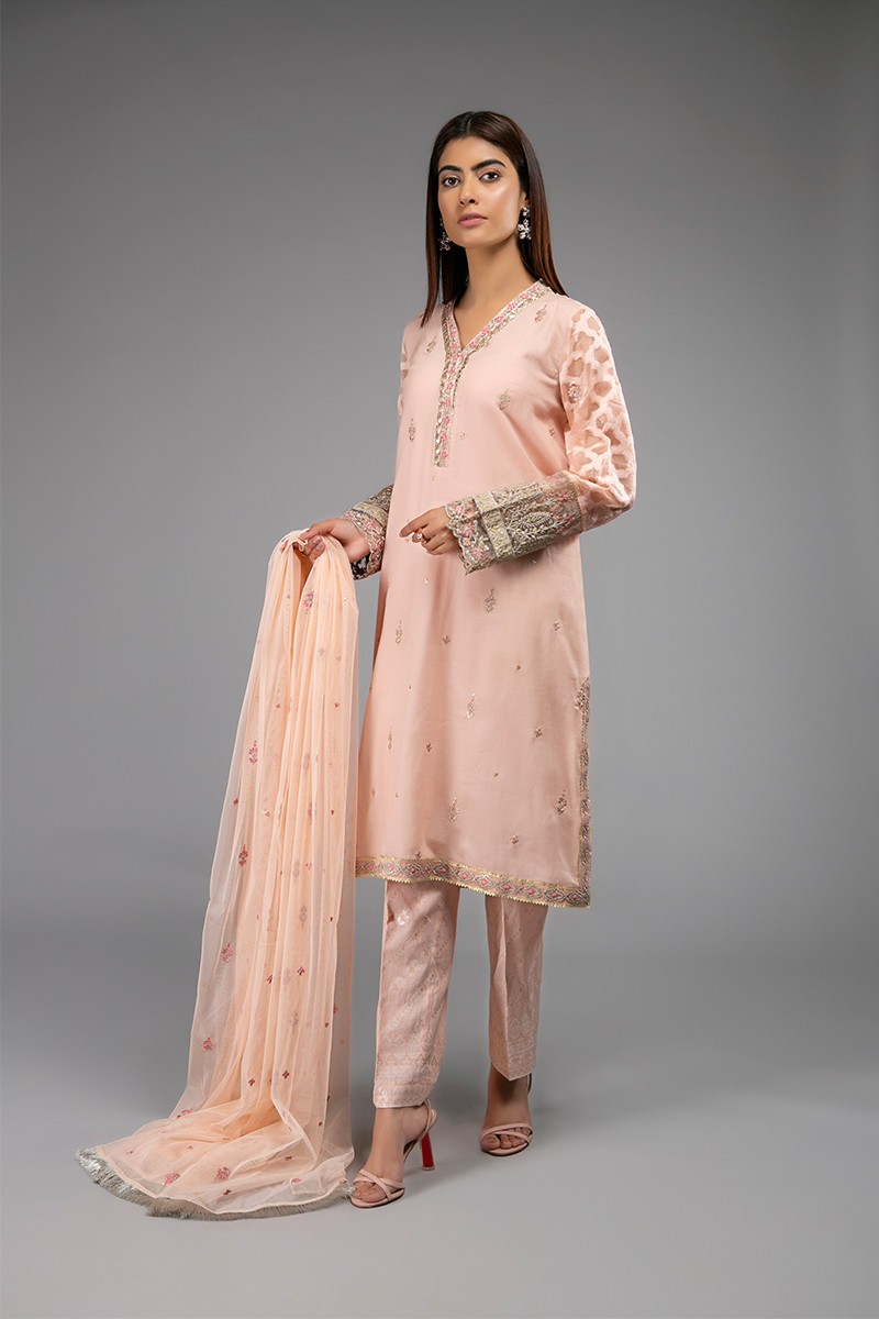 /2020/05/mariab-eid-collection-suit-pink-dw-ef20-34-image1.jpeg