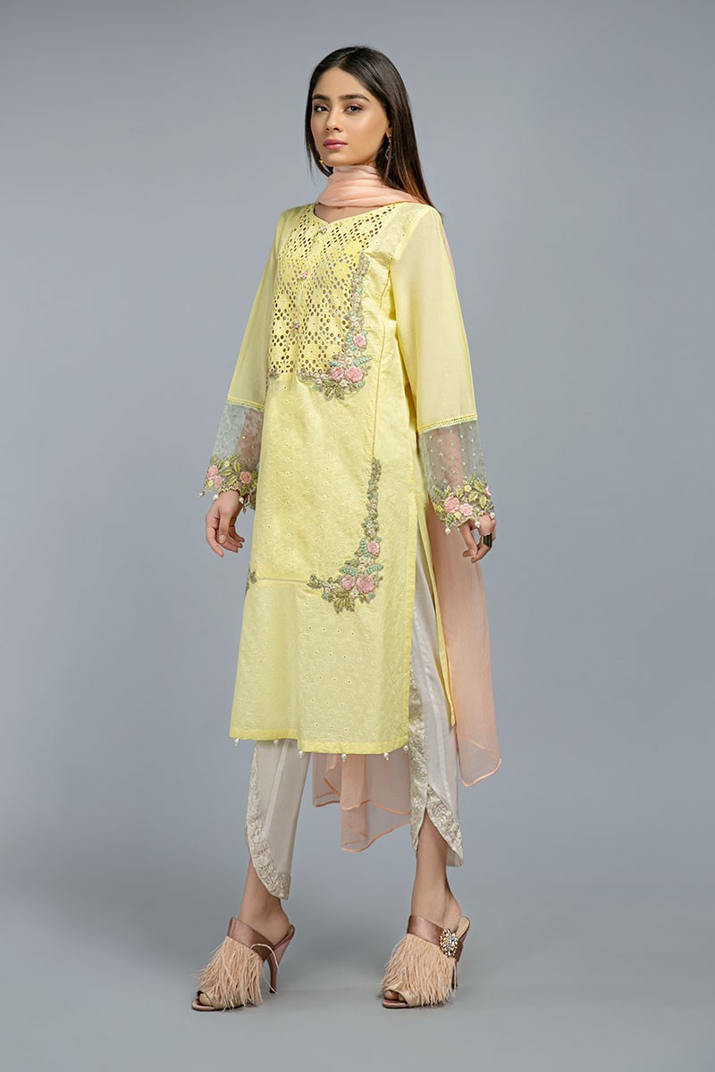 /2020/05/mariab-eid-collection-suit-yellow-dw-ss20-22-image2.jpeg