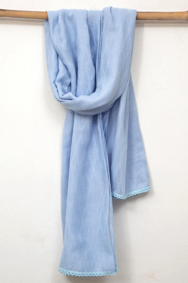 /2020/05/zeen-woman-festive-edition-jacquard-lace-trimmed-scarf-647642-image2.jpeg