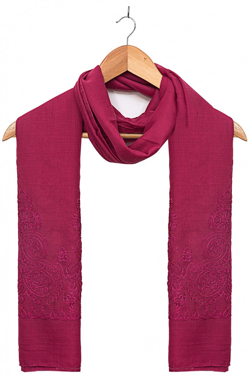 /2020/05/zeen-woman-festive-edition-solid-embroidered-scarf--magenta-647644-image1.jpeg
