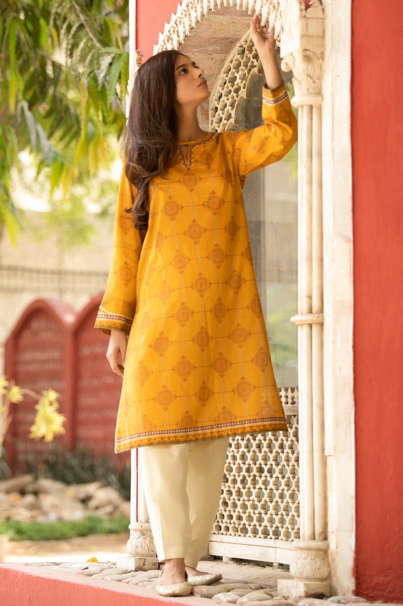 /2020/05/zeen-woman-festive-edition-unstitched-1-piece-embroidered-lawn-shirt-652909-image1.jpeg