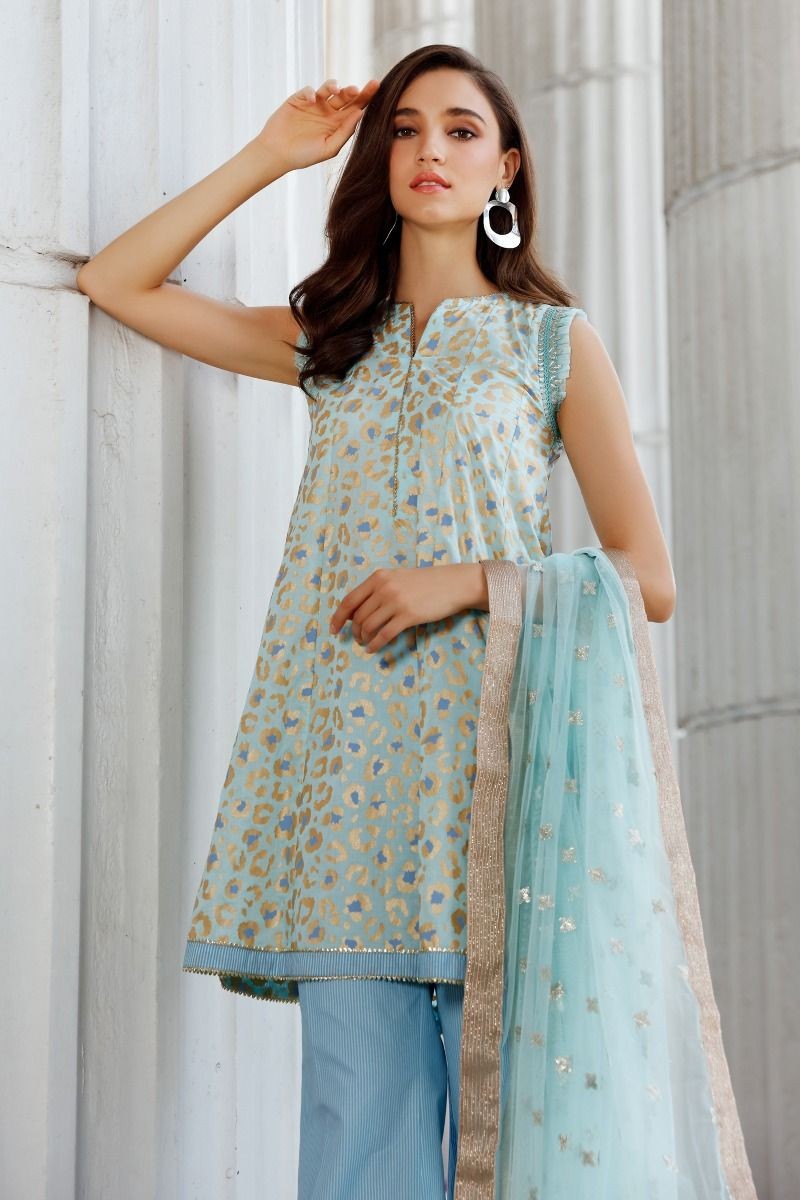 /2020/07/gul-ahmed-eid-2020-3-pc-embroidered-suit-with-net-dupatta-fe-330-b-image2.jpeg