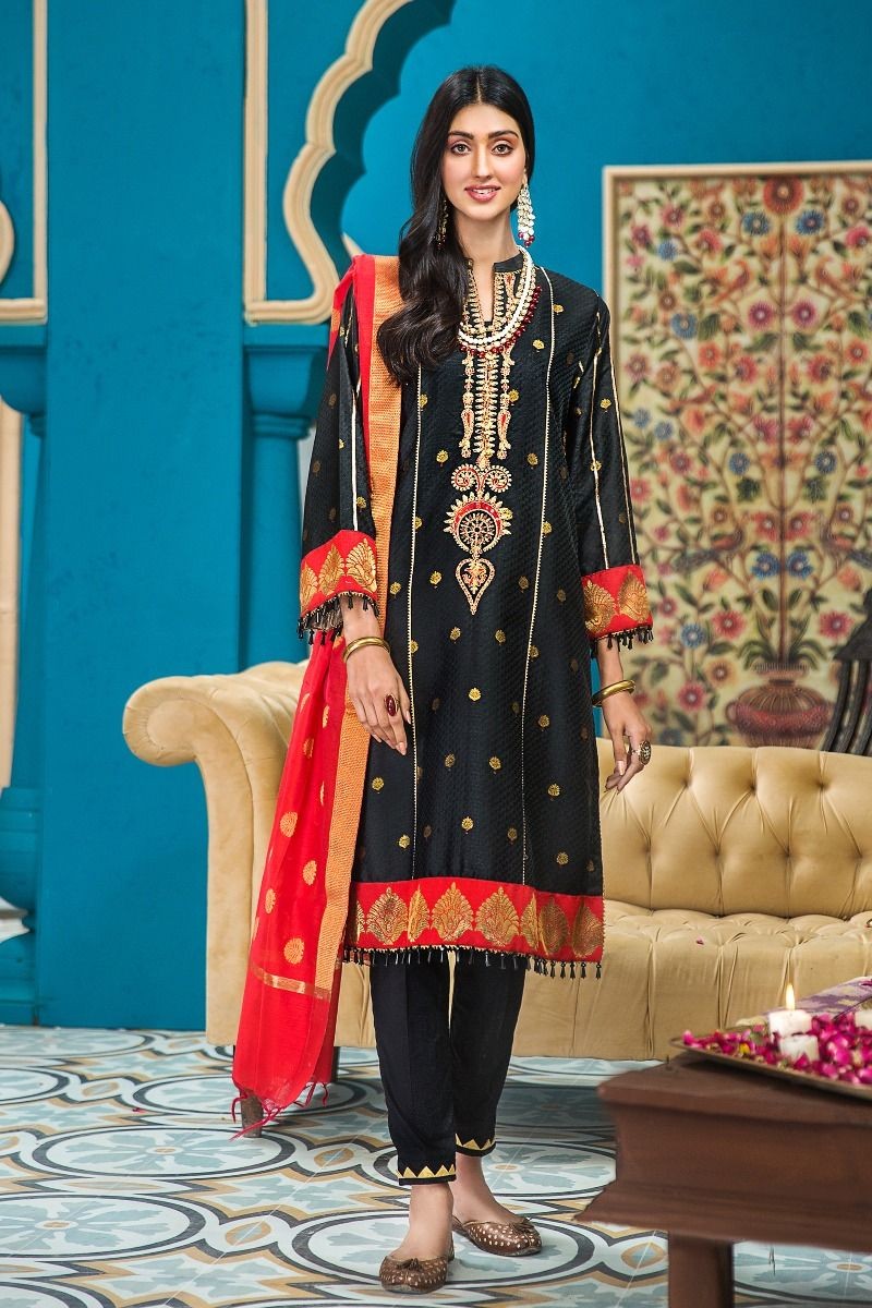 /2020/07/gul-ahmed-eid-2020-3-pc-embroidered-suit-with-yarn-dyed-jacquard-dupatta-fe-285-image1.jpeg