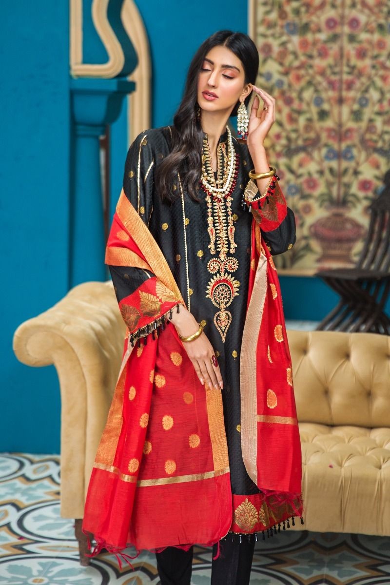 /2020/07/gul-ahmed-eid-2020-3-pc-embroidered-suit-with-yarn-dyed-jacquard-dupatta-fe-285-image2.jpeg