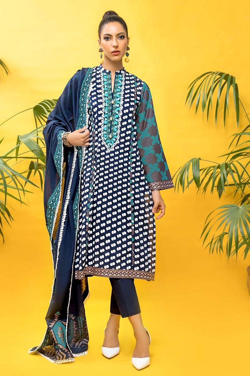 /2020/08/gul-ahmed-mid-summer-collection-3-pc-unstitched-embroidered-cambric-suit-cbe-119-image1.jpeg