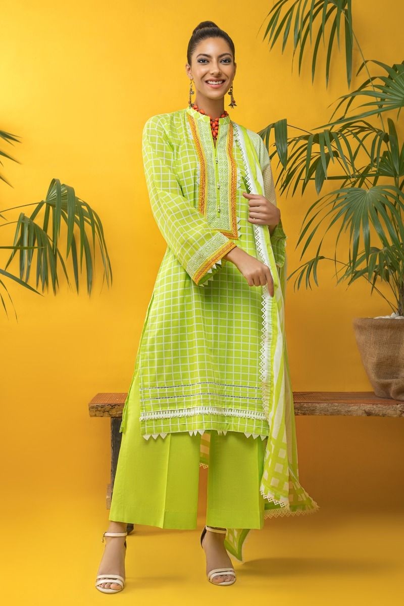 /2020/08/gul-ahmed-mid-summer-collection-3-pc-unstitched-embroidered-cambric-suit-cbe-120-image2.jpeg
