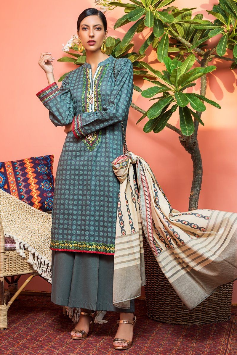 /2020/08/gul-ahmed-mid-summer-collection-3-pc-unstitched-embroidered-cambric-suit-cbe-122-image3.jpeg