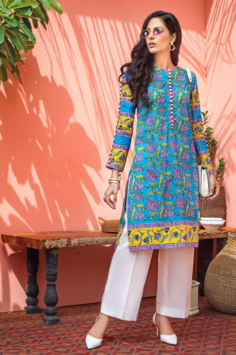 /2020/08/gul-ahmed-mid-summer-collection-cambric-printed-unstitched-shirt-scn-132-a-image1.jpeg