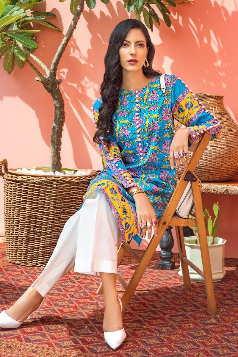 /2020/08/gul-ahmed-mid-summer-collection-cambric-printed-unstitched-shirt-scn-132-a-image2.jpeg