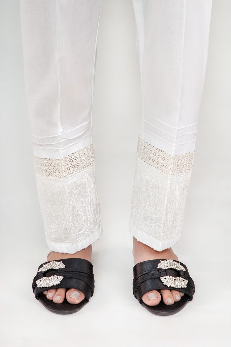 /2020/10/signature-cotton-pants-collection-vol-02-d-trouser-emb-03-white-image1.jpeg