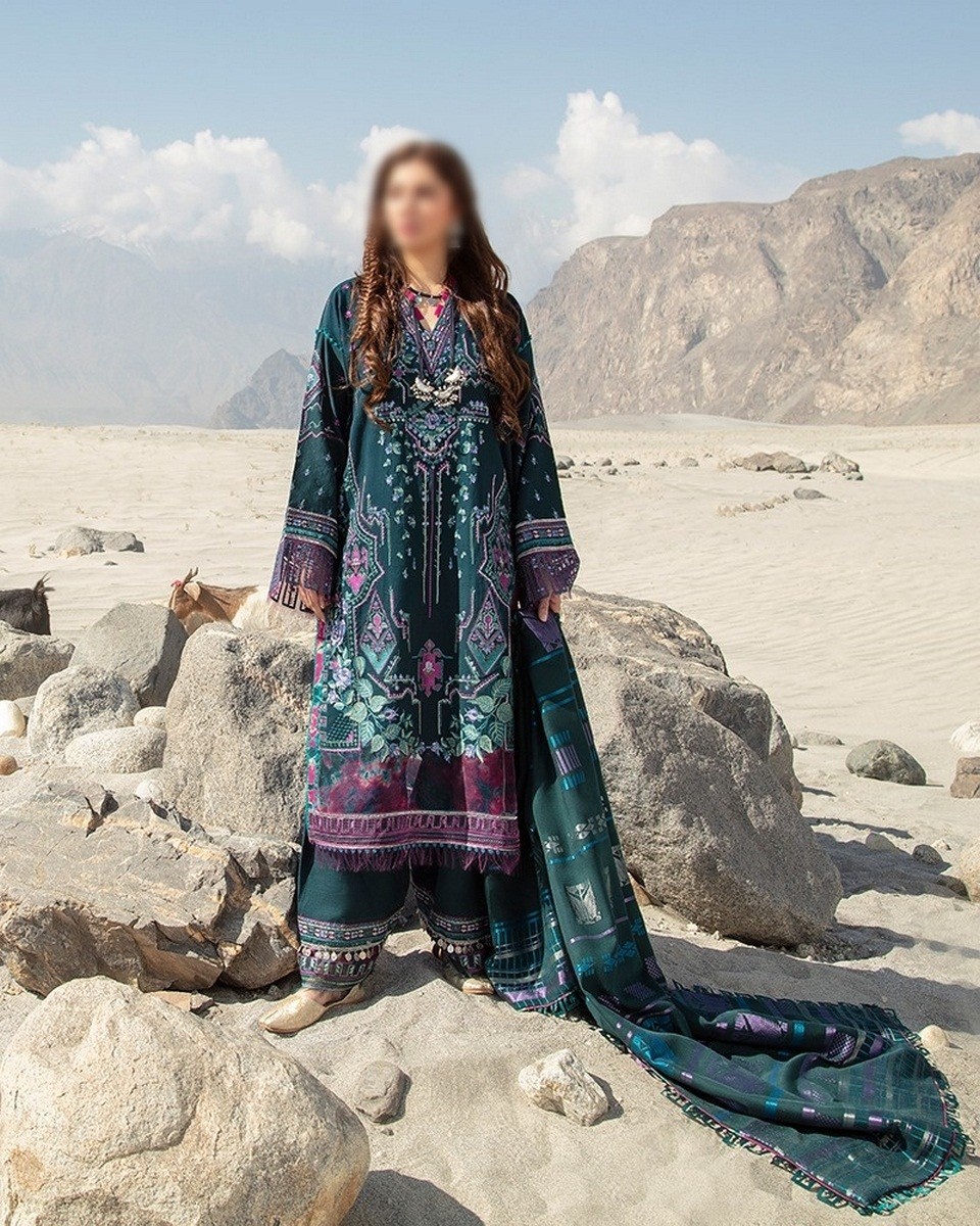 /2021/01/miscellneous-shigar-winter-unstitched-collection'20-d-07-image1.jpeg