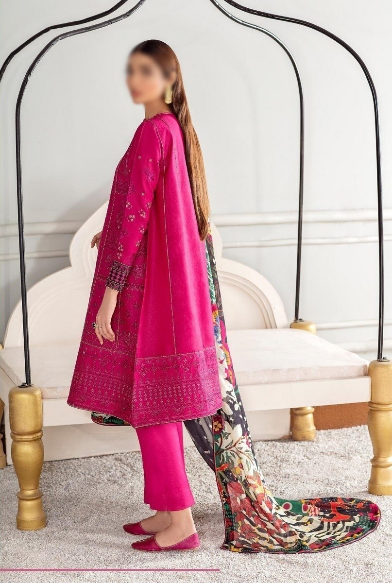 /2021/06/baroque-fuchsia-lawn-embroidered-collection-d-09-jinan-image1.jpeg