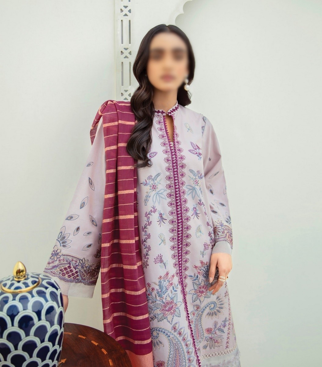 /2021/06/xenia-maram-embroidered-unstitched-lawn-collection-d10-arash-image2.jpeg