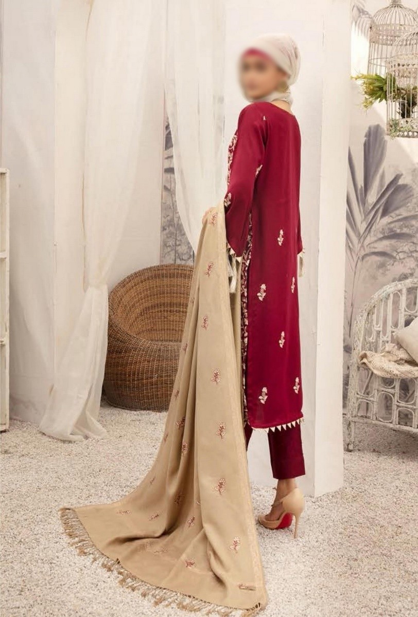 /2021/11/gul-e-zar-embroidered-wool-collection-d-10-image2.jpg