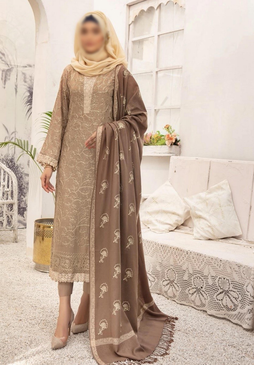 /2021/11/gul-e-zar-embroidered-wool-collection-d-11-image2.jpg