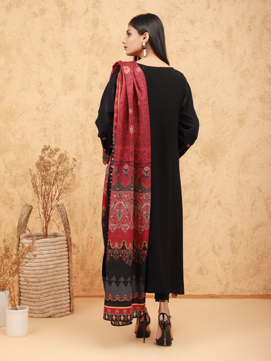 /2022/01/edenrobe-orhni-unstitched-shawl-collection-ewu21v8-21811--black--3-piece-image2.jpeg