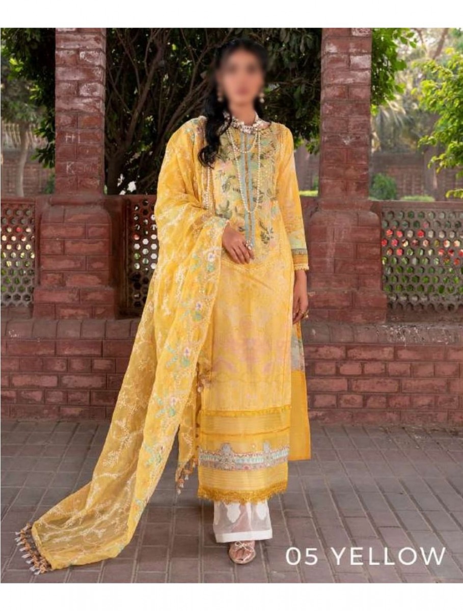 /2022/05/mausummery-koh-e-noor-embroidered-ss-collection-2022-05-thakt-image1.jpeg