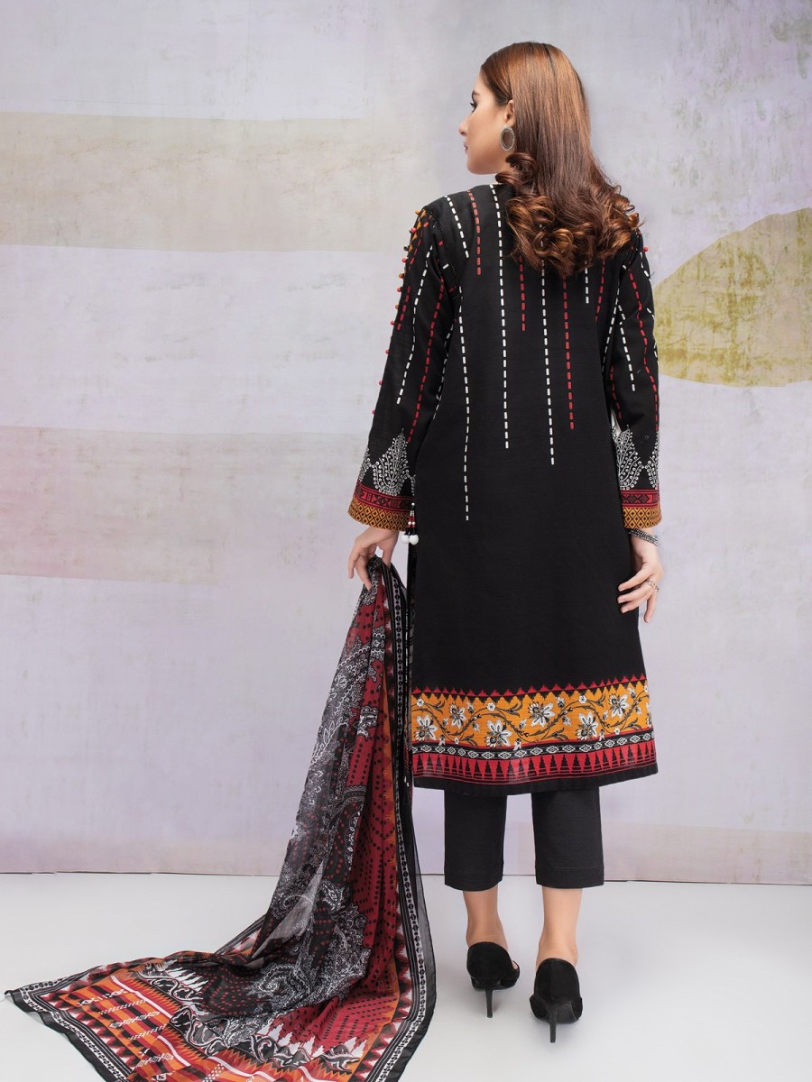 /2022/09/edenrobe-women-unstitched-talaash-collection--ewu21v8-21655-unstitched-black-embroidered-khaddar-3-piece-image2.jpeg