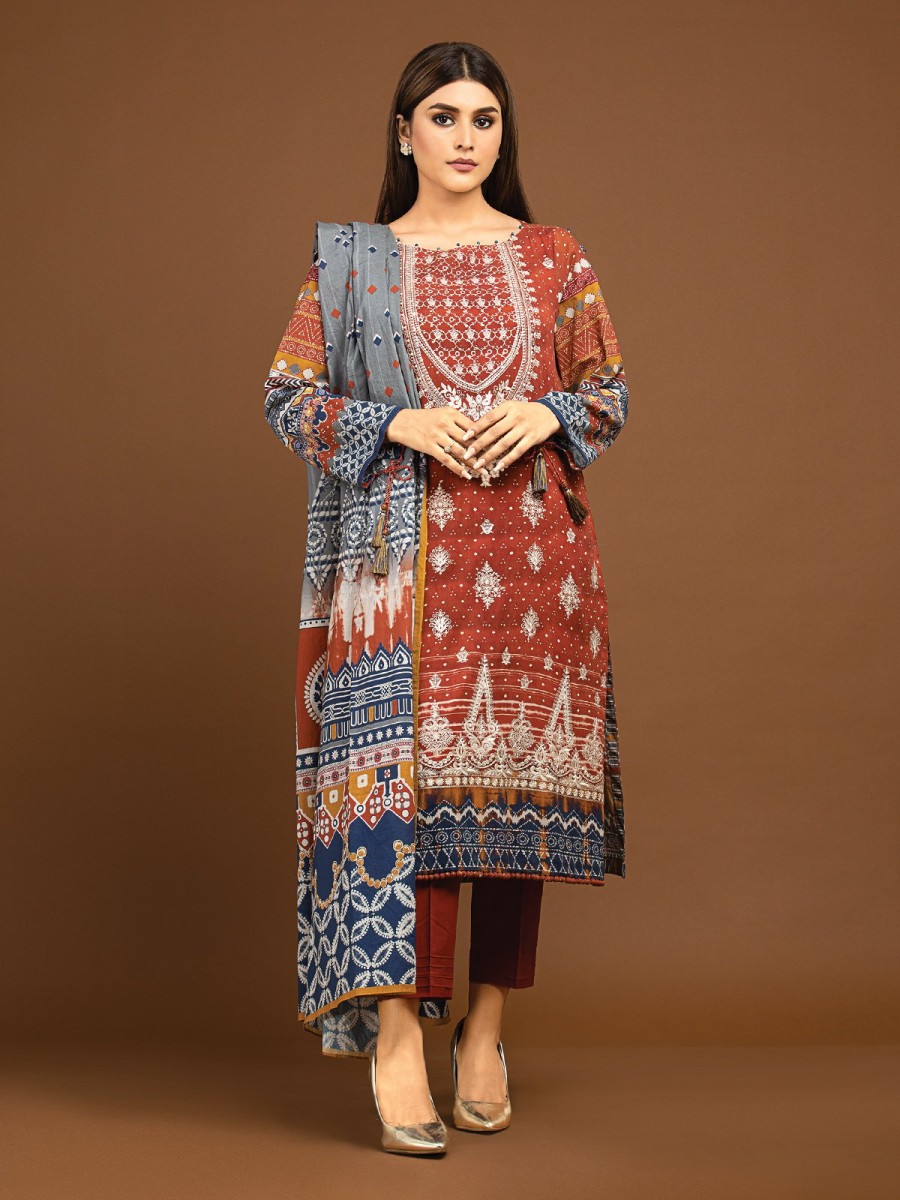 /2022/11/edenrobe-women-allure-khaddar--ewu22v13-24039-rust-embroidered-viscose-3-piece-image1.jpeg