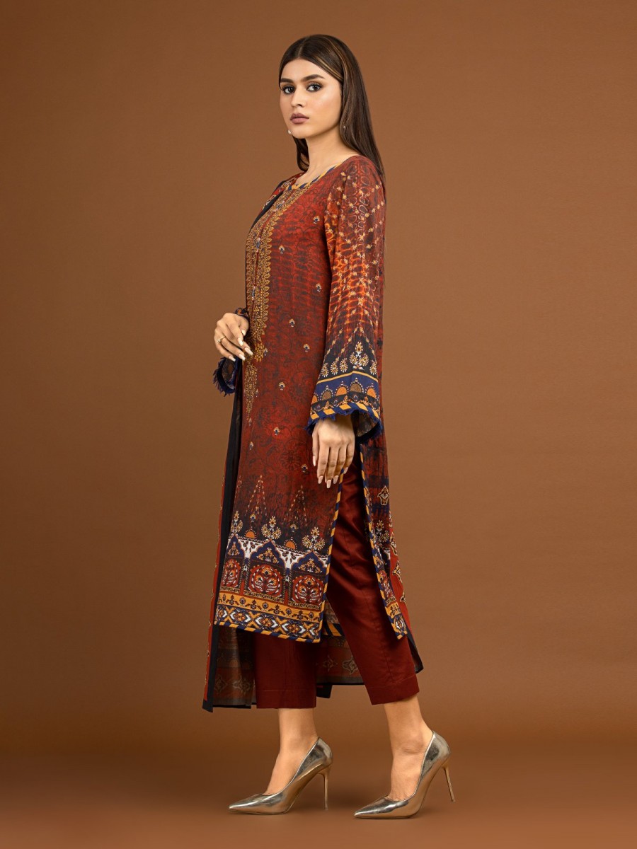 /2022/11/edenrobe-women-allure-khaddar--ewu22v13-24050-maroon-embroidered-viscose-3-piece-image2.jpeg