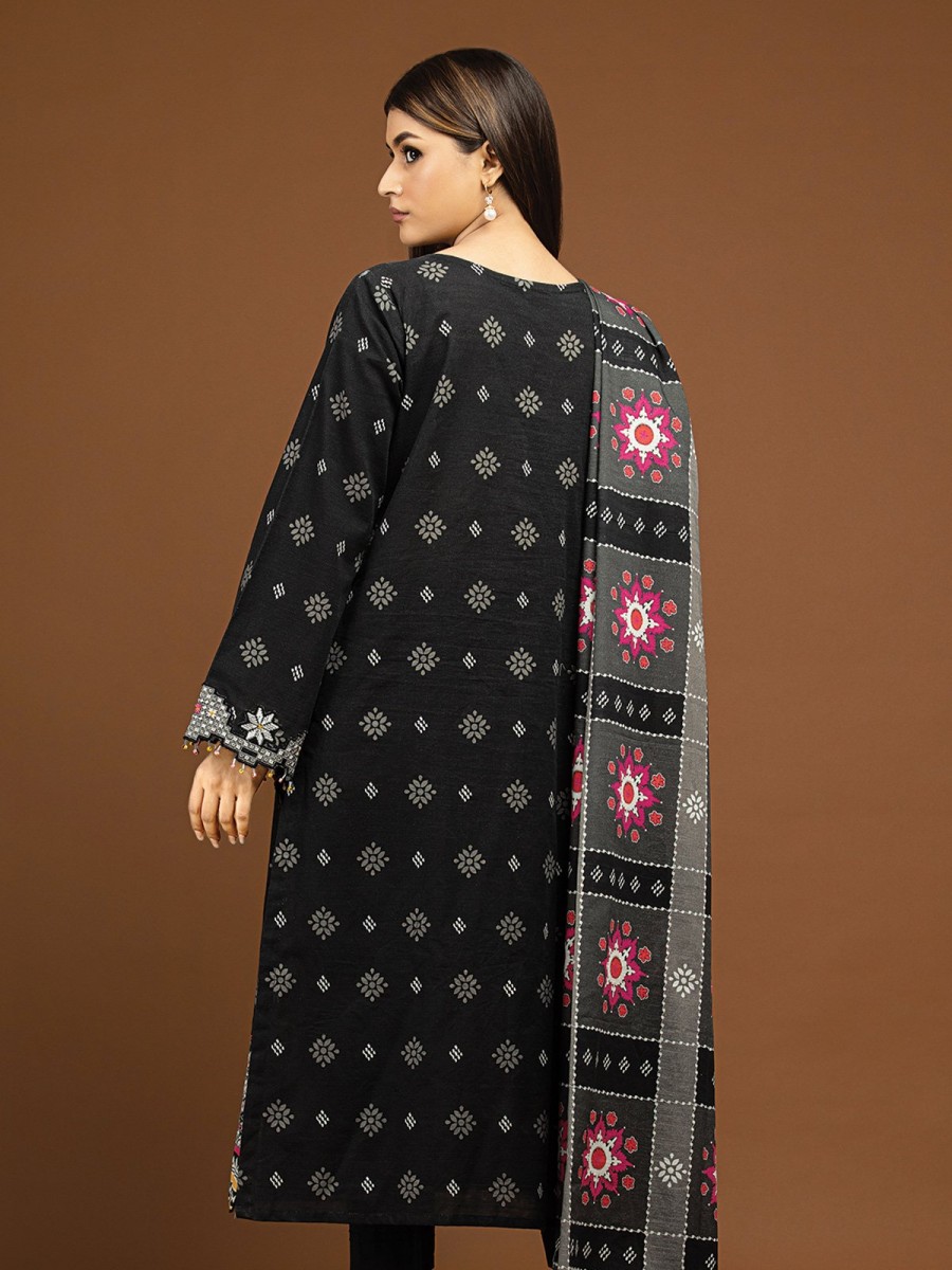 /2022/11/edenrobe-women-unstitched-winter-premium-ewu22v11-25022-black-embroidered-khaddar-3-piece-image2.jpeg