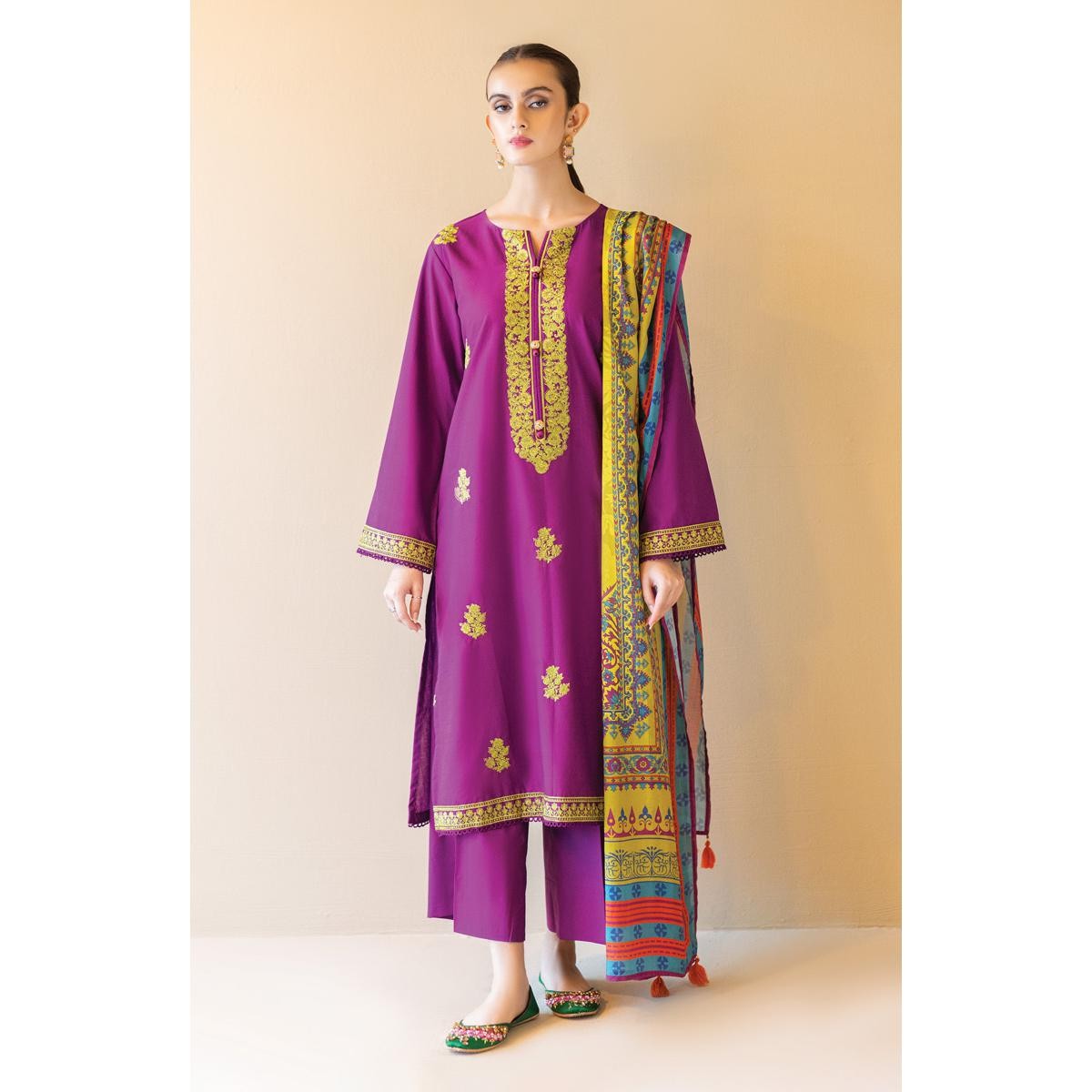 /2023/01/orient-unstitched-3-piece-embroidered-cambric-shirt-cambric-pant-and-lawn-dupatta-376756746_pk-1862851675-image1.jpeg