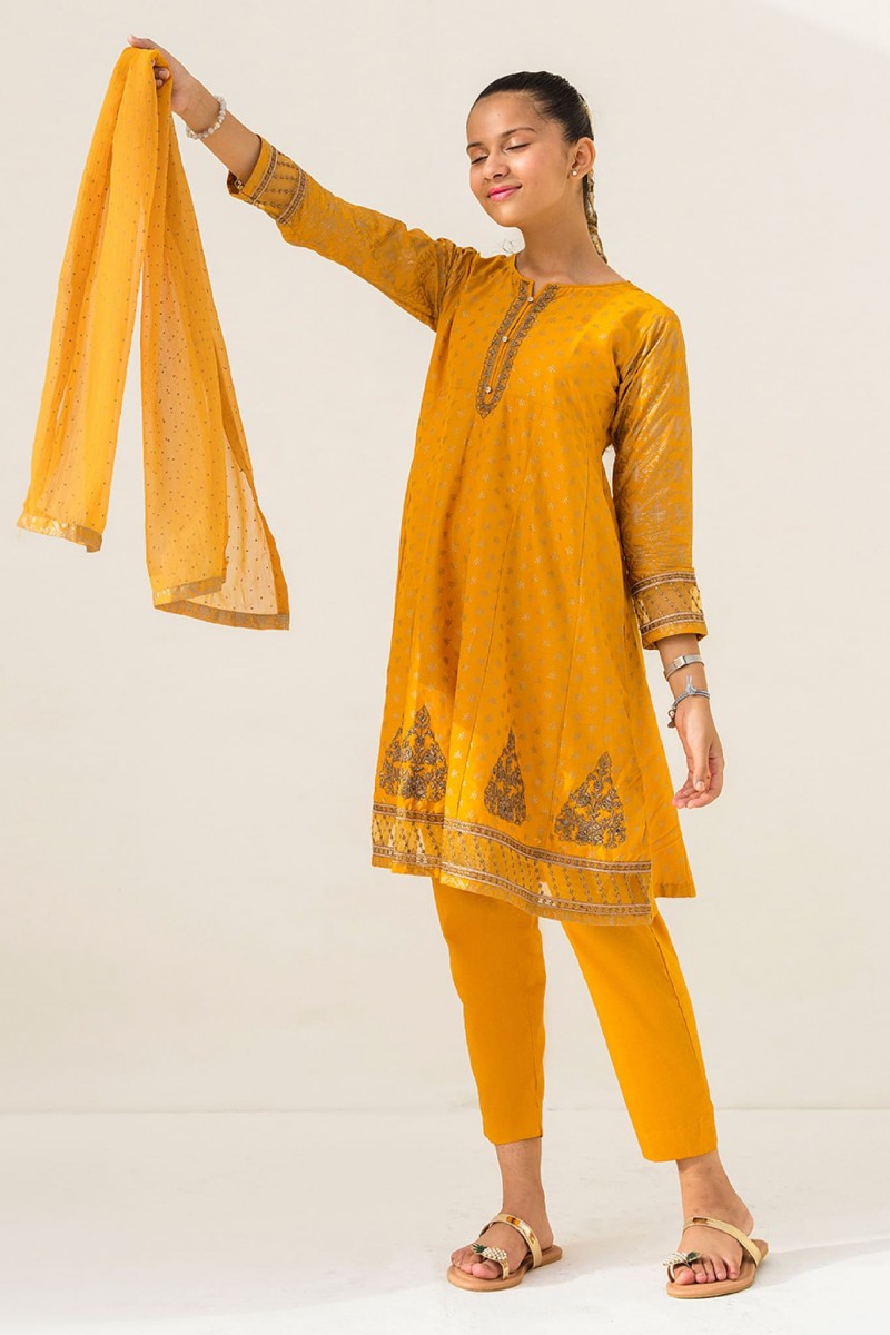 /2023/06/amna-khadija-ready-to-wear-teen-eid-festive-collection'2023-ak-01-image1.jpeg