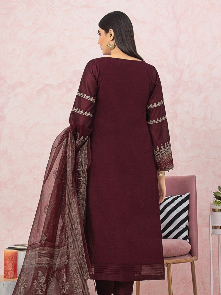 /2023/06/edenrobe-women's-singhaar-collection-ewu22v15-25084-unstitched-maroon-embroidered-net-3-piece-image2.jpeg