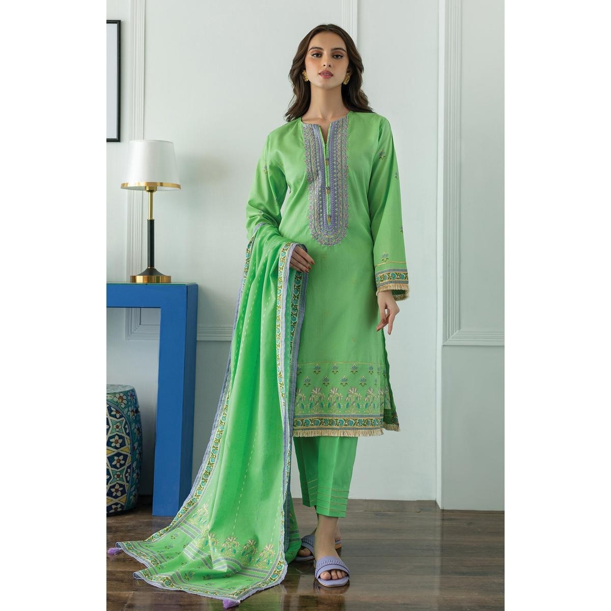 /2023/08/orient-lawn-vol-i-2023-3-piece-unstitched-suit-for-women-and-girls-407763478_pk-1956467175-image1.jpeg