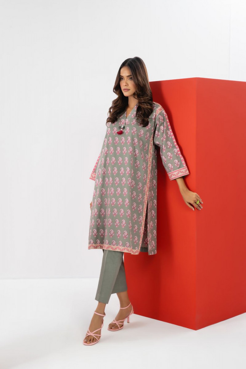 /2023/09/alkaram-studio-unstitched-1-pc-printed-cambric-shirt-slr-18-23-3-grey-25-image1.jpeg