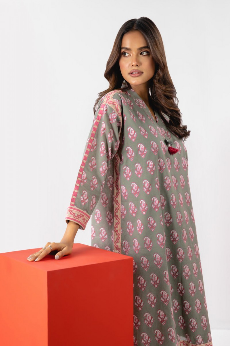 /2023/09/alkaram-studio-unstitched-1-pc-printed-cambric-shirt-slr-18-23-3-grey-25-image2.jpeg
