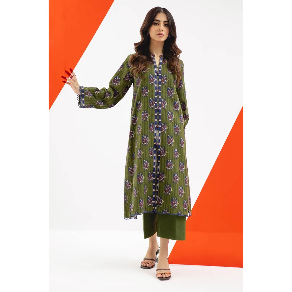 /2023/09/alkaram-studio-unstitched-1-pc-printed-khaddar-shirt-slrk-17-23-4-dark-olive-image1.jpeg