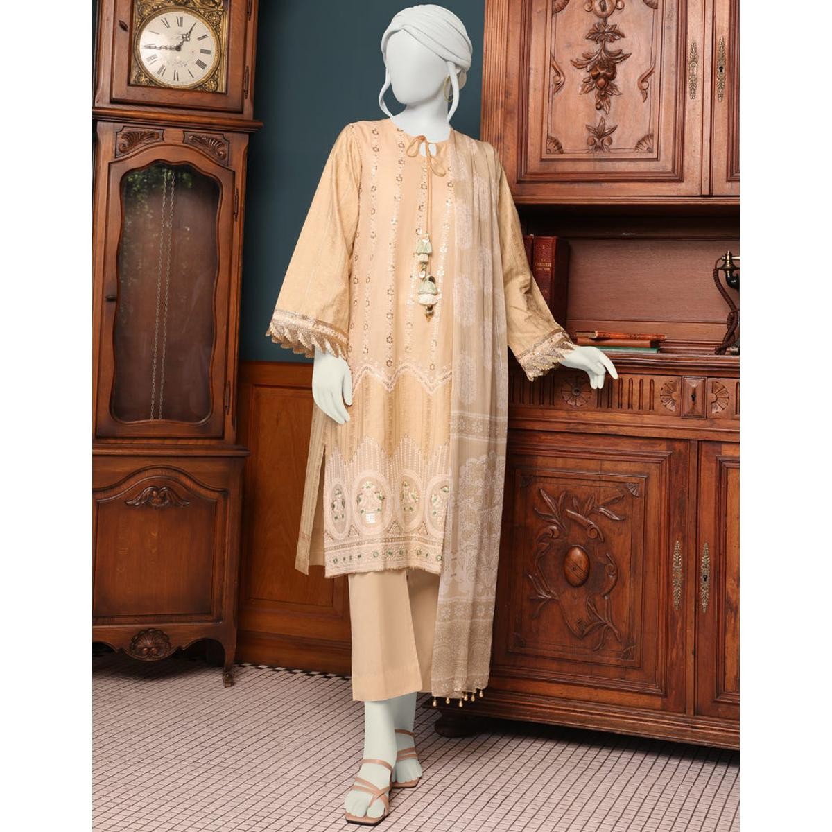 /2023/09/junaid-jamshed-3-piece-cambric-women-unstitched-suit-winter-collection-'22-365784554_pk-1818258387-image1.jpeg
