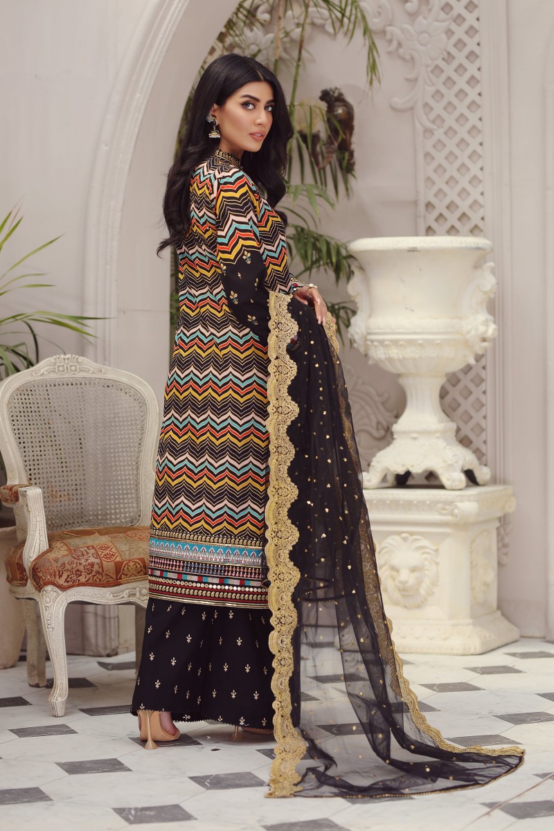 /2024/01/lsm-03-piece-unstitched-embroidered-lawn-sg-5015-image2.jpeg