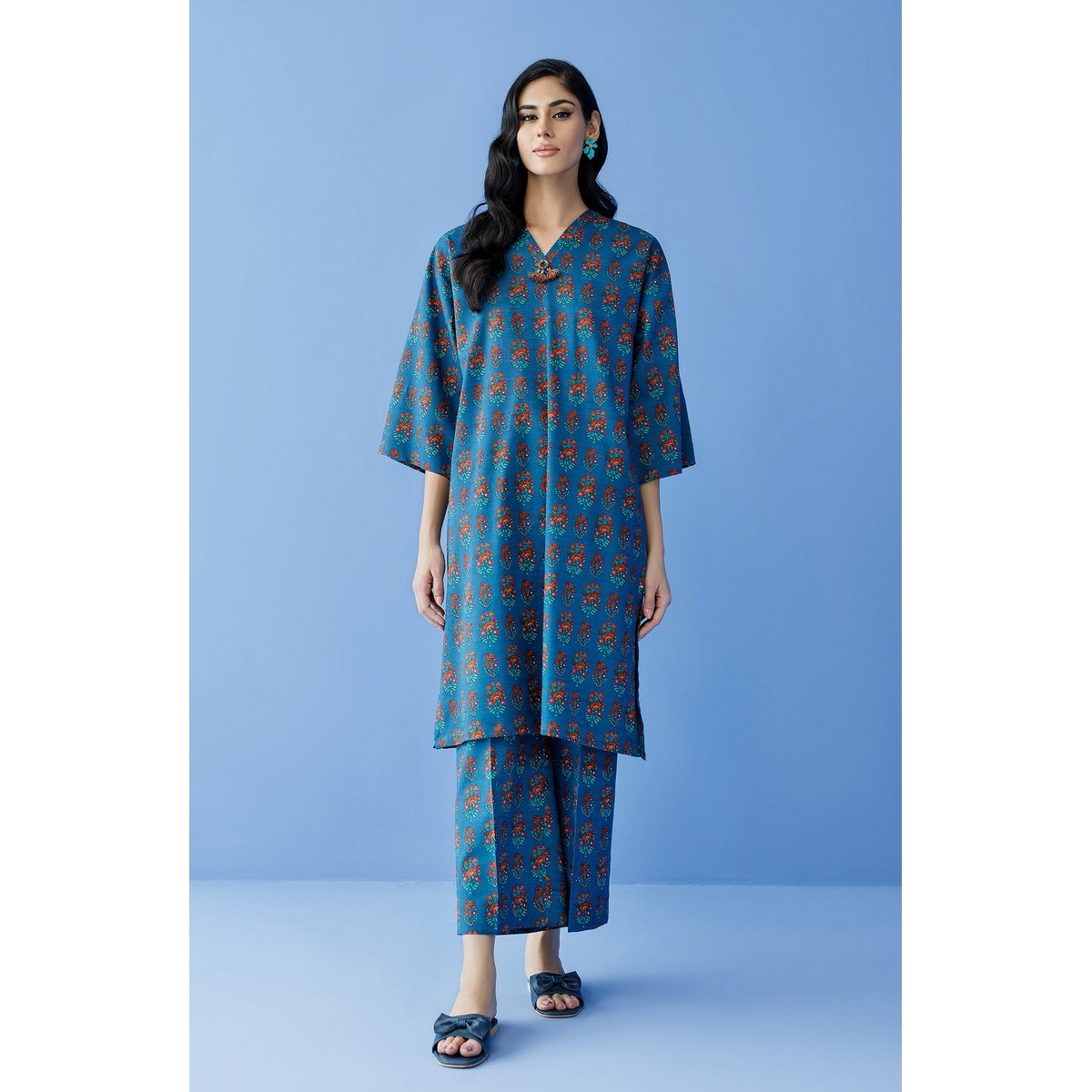 /2024/02/orient-stitched-2-piece-printed-khaddar-shirt-and-khaddar-pant--colour:-teal--collection:-winter-print-edit-23--design-code:-nrds-23-182-s-teal-image1.jpeg