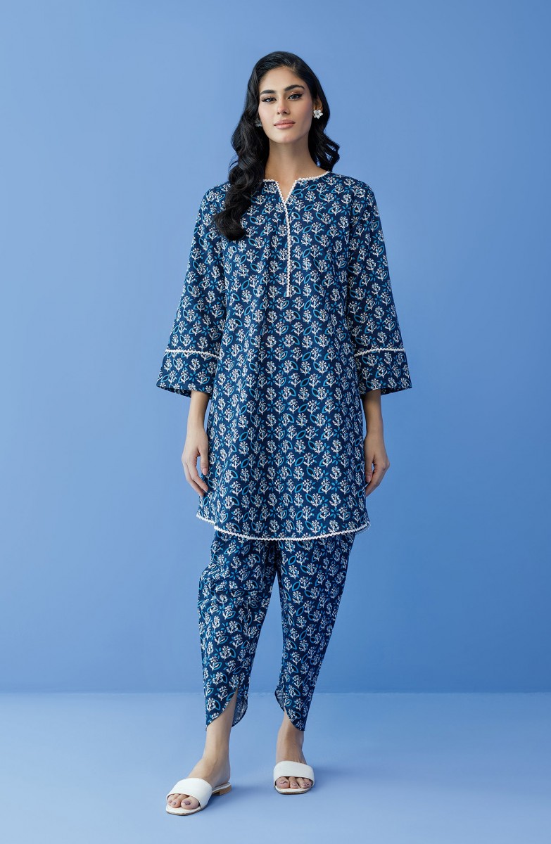 /2024/02/orient-unstitched-2-piece-printed-khaddar-shirt-and-khaddar-pant--colour:-blue--collection:-winter-print-edit23--design-code:-nrds-23-202u-blue-image1.jpeg