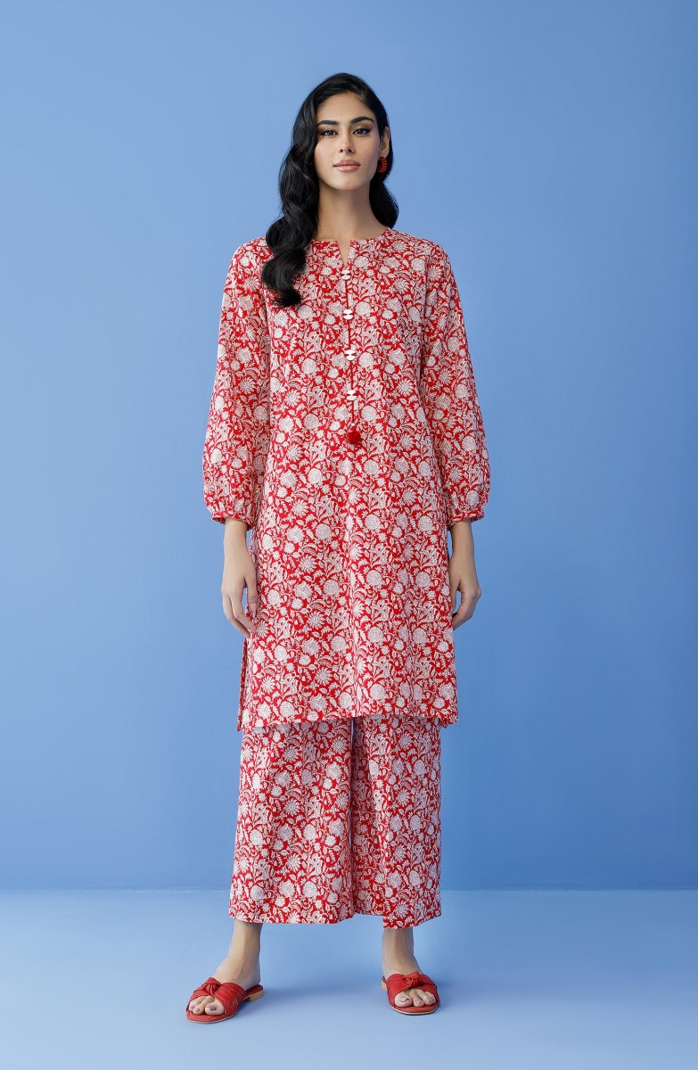 /2024/02/orient-unstitched-2-piece-printed-khaddar-shirt-and-khaddar-pant--colour:-red--collection:-winter-print-edit23--design-code:-nrds-23-200u-red-image1.jpeg