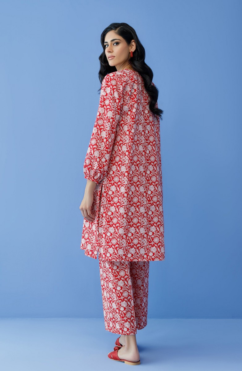/2024/02/orient-unstitched-2-piece-printed-khaddar-shirt-and-khaddar-pant--colour:-red--collection:-winter-print-edit23--design-code:-nrds-23-200u-red-image2.jpeg