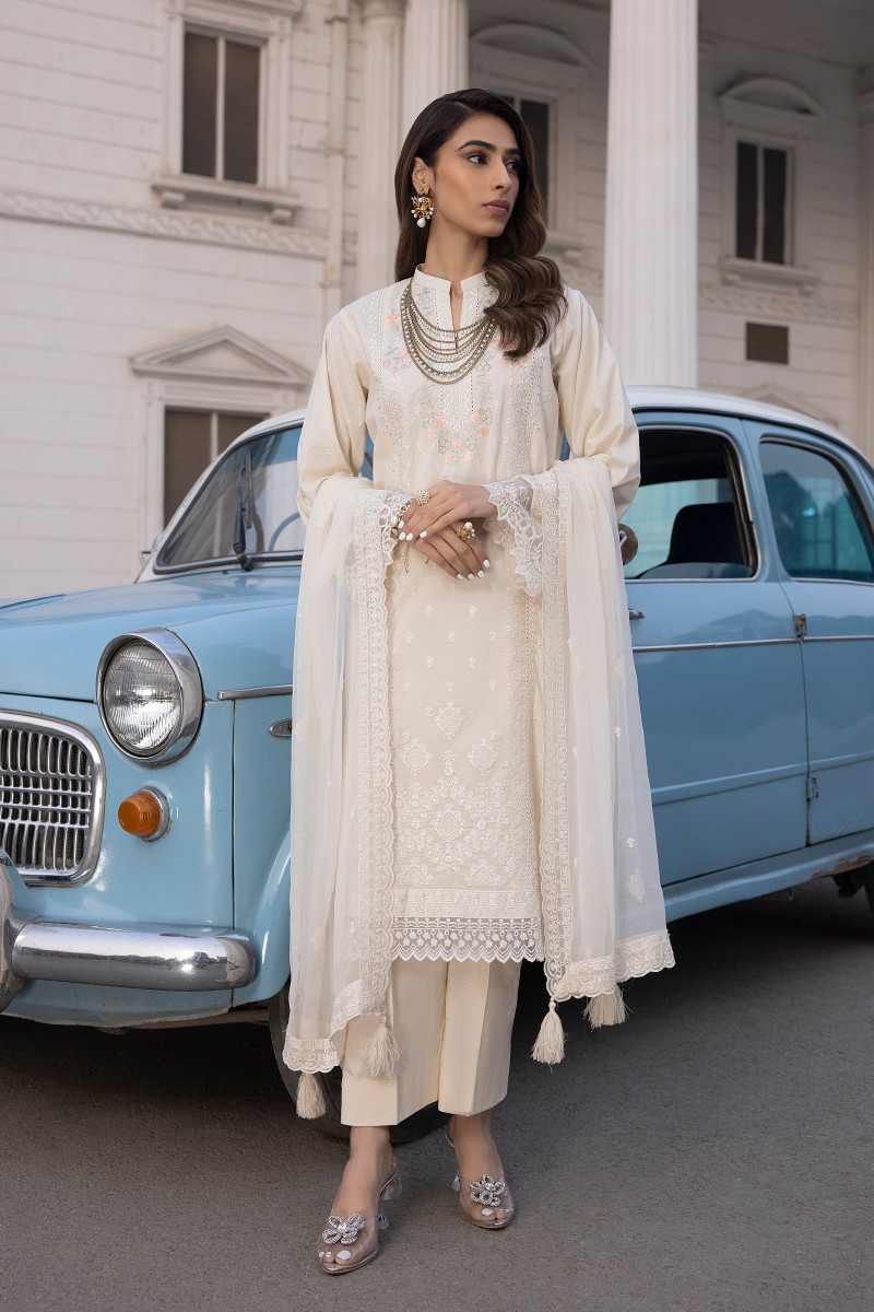/2024/03/lakhany-by-lsm-spring-collection-03-piece-unstitched-embroidered-lawn-with-embroidered-chiffon-dupatta-lg-iz-0075-image2.jpeg