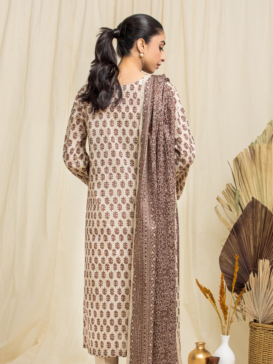 /2024/07/edenrobe-mid-summer-ewu24a1-29062-3p-unstitched-beige-printed-lawn-3-piece-image2.jpeg