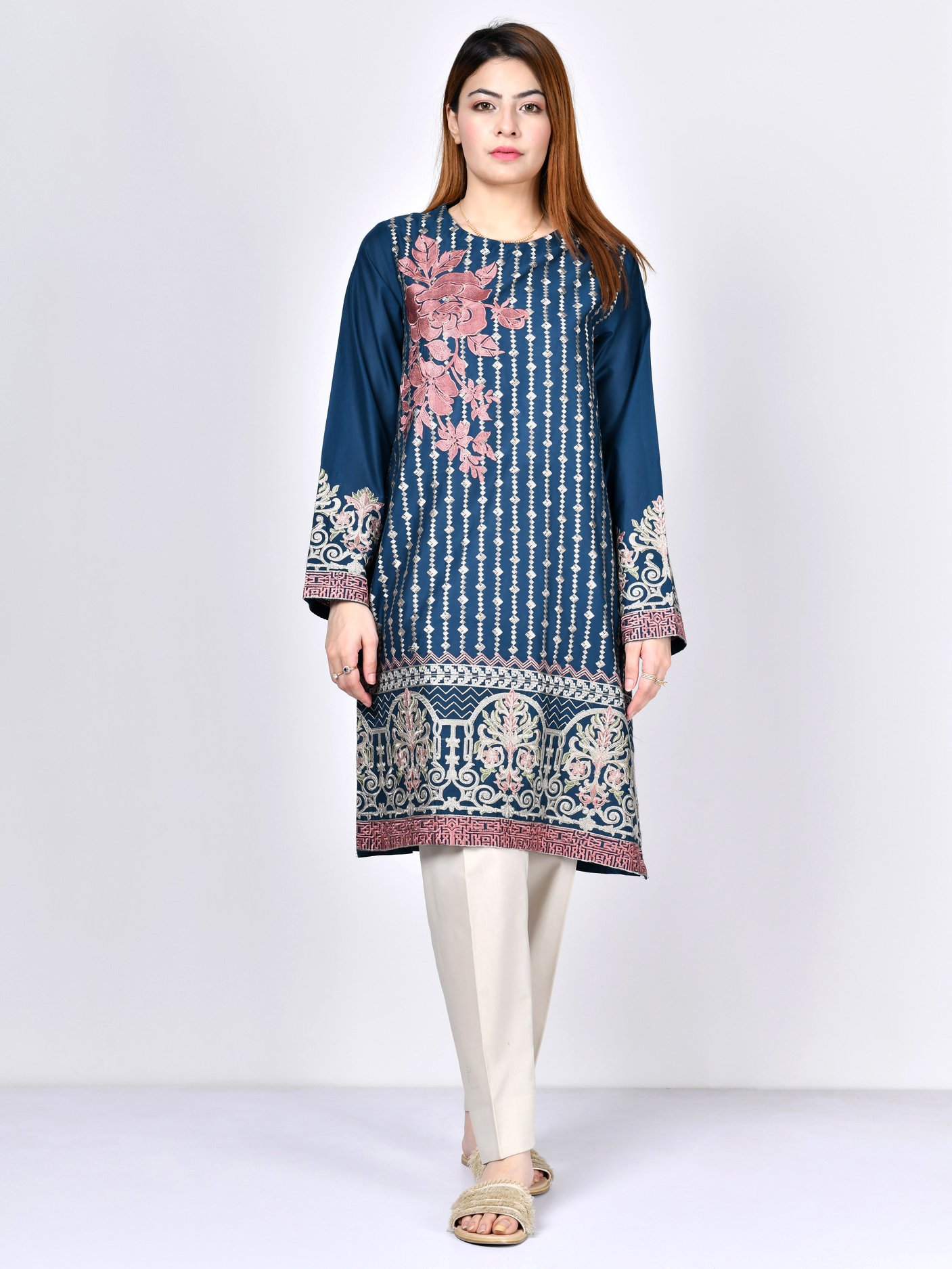 Limelight Embroidered Lawn Shirt P2687 Lrs Pbu - Lawncollection.pk