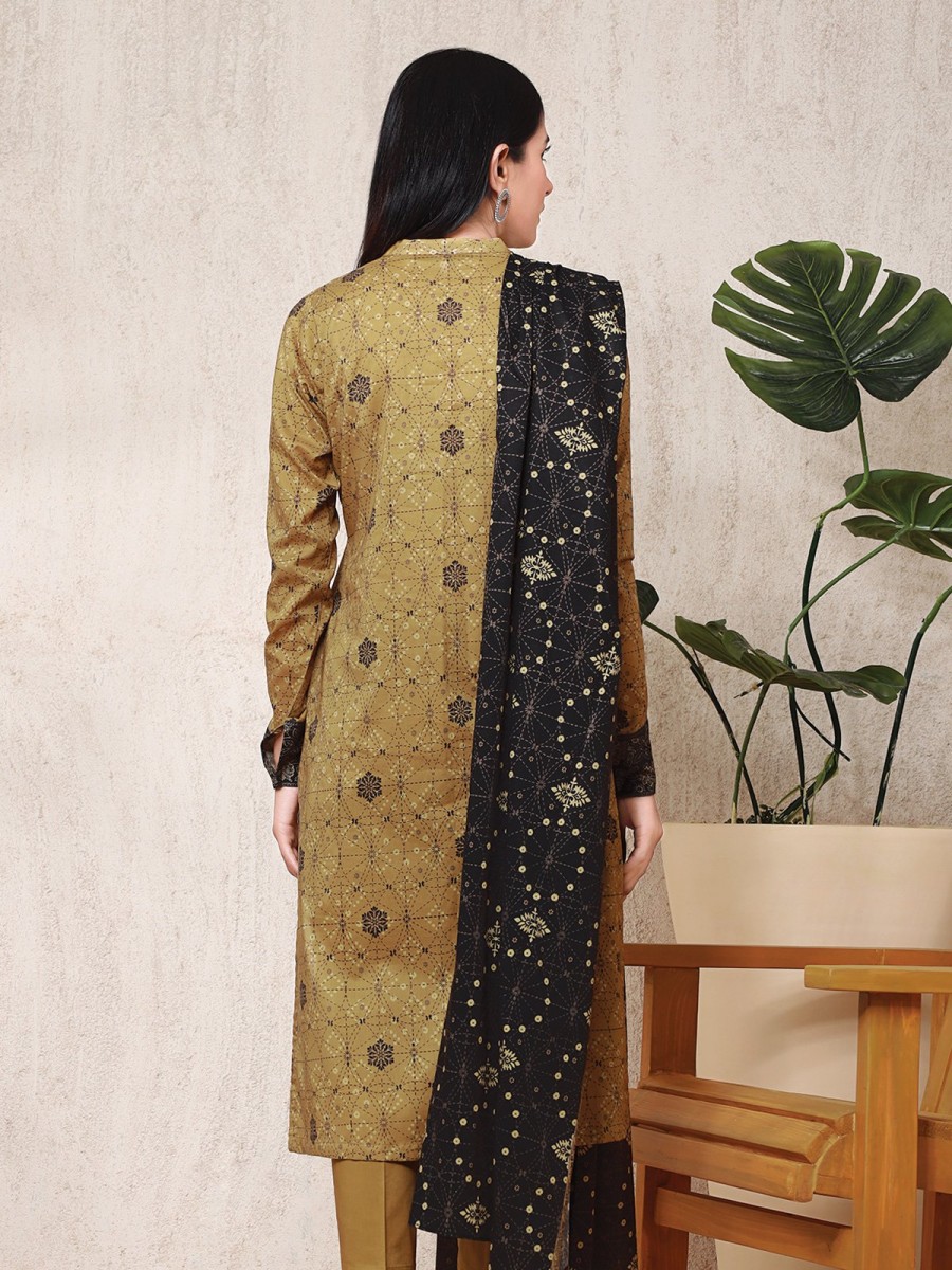 Edenrobe Women Unstitched Allure Khaddar Ewu22a3 24256 Khaki Printed